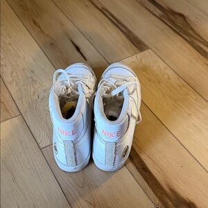 Nike Kids White Sneakers with Pink Details